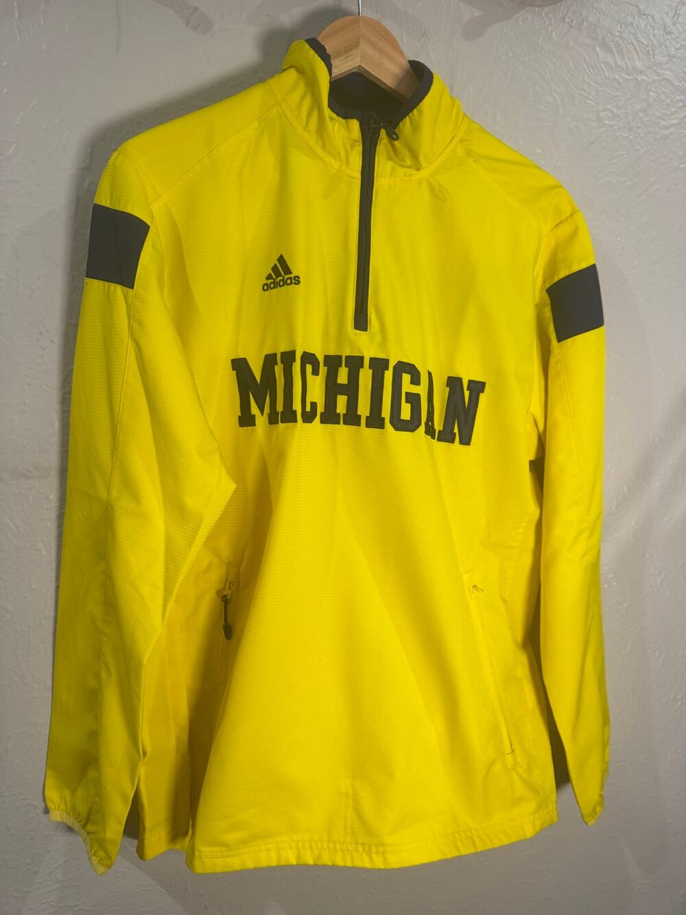Adidas University of Michigan Half Zip Pullover Small